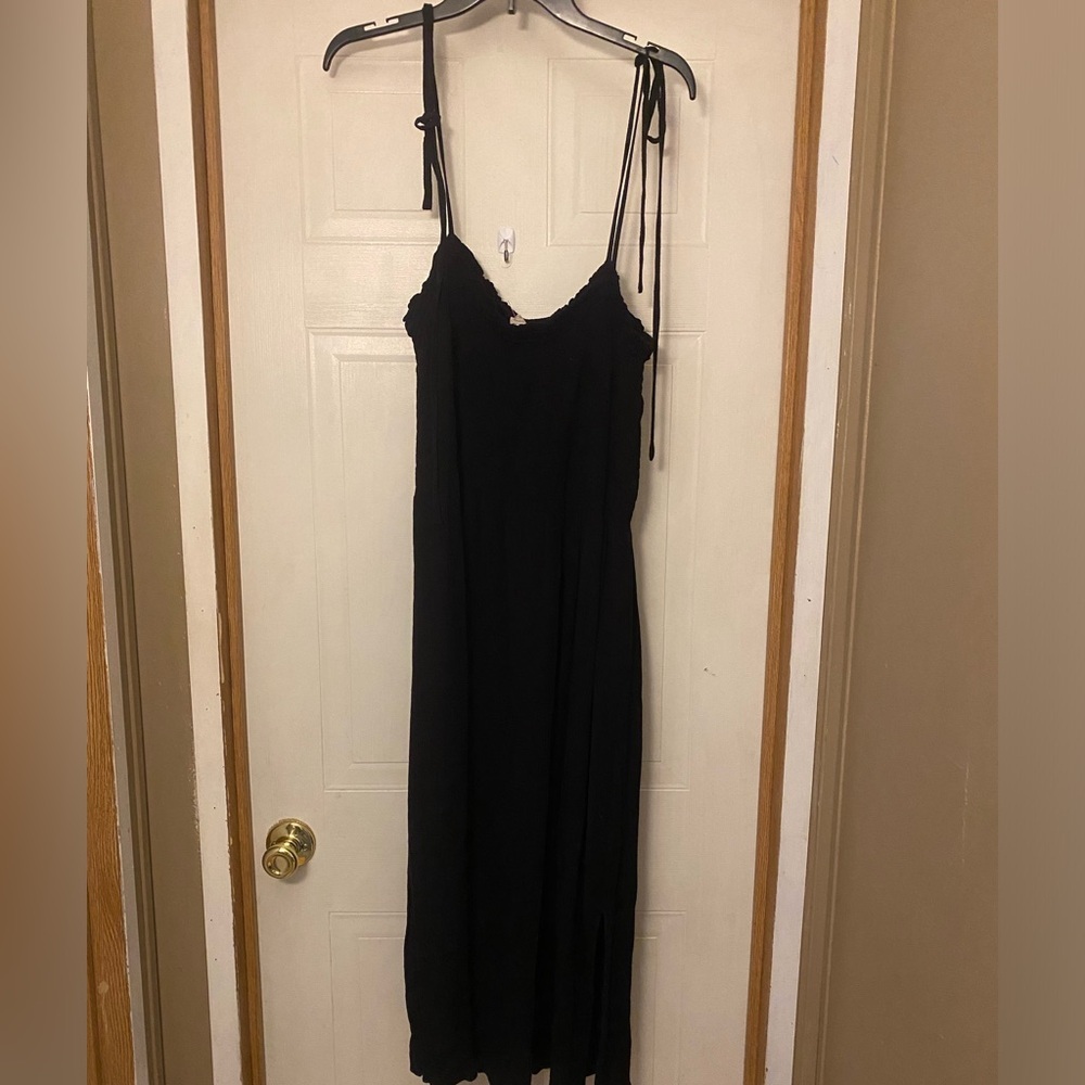 LOFT Beach Smocked Sundress - Picture 4 of 8